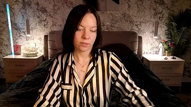Shirley Hartt online show from 05-23-26, 12:20