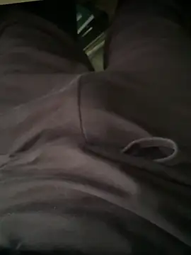Snapshot of kleinerdude chatting on 06-01-26, 11:23 kleinerdude online show from 06-01-26, 11:23