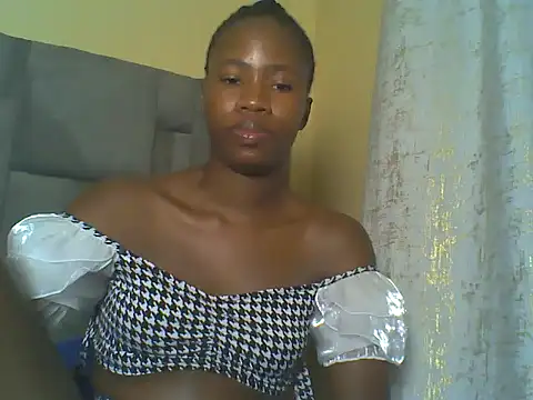 Cuteebony16 online show from 05-19-26, 03:18