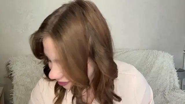 Lia be mine online show from 05-28-26, 08:00