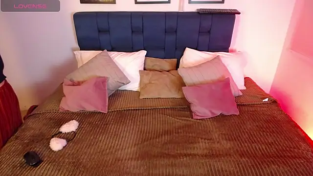 Neko ne 69 online show from 05-27-26, 01:57