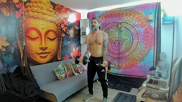 Miguel angeel  online show from 05-28-26, 01:19