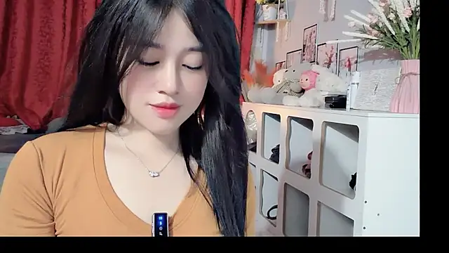 Bee-Cherry online show from 05-29-26, 06:17