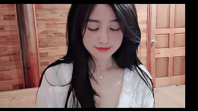 Bee-Cherry online show from 06-14-26, 10:17
