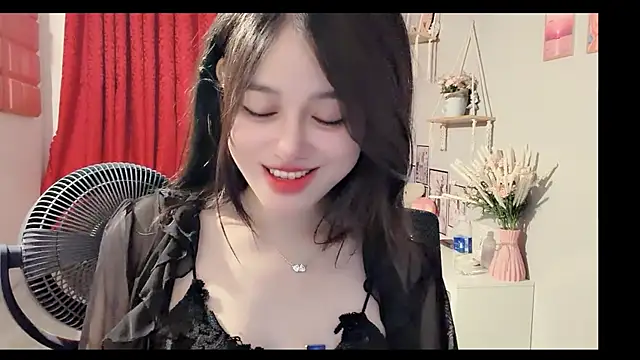 Bee-Cherry online show from 06-23-26, 06:11