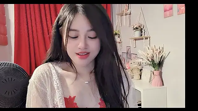 Bee-Cherry online show from 06-24-26, 06:29