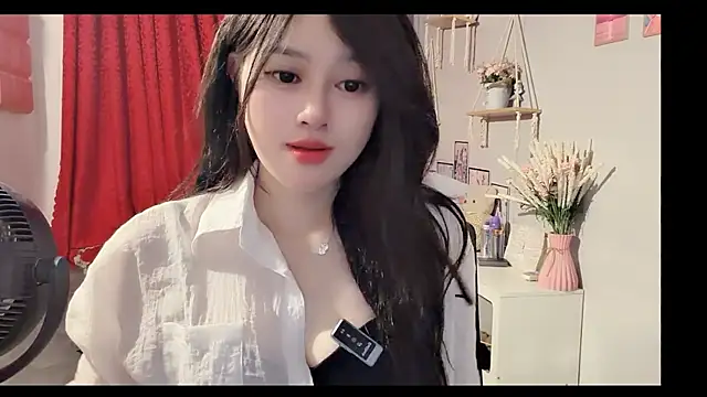 Bee-Cherry online show from 06-27-26, 06:18