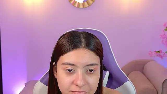 Snapshot of mayavexx chatting on 06-18-26, 03:16 mayavexx online show from 06-18-26, 03:16