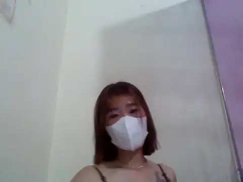 Lissaa18 online show from 05-24-26, 02:33
