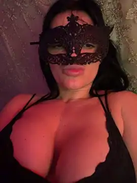 Snapshot of ladeanoir chatting on 06-16-26, 05:10 ladeanoir online show from 06-16-26, 05:10