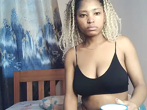 AlexaLoverxo online show from 05-26-26, 07:59