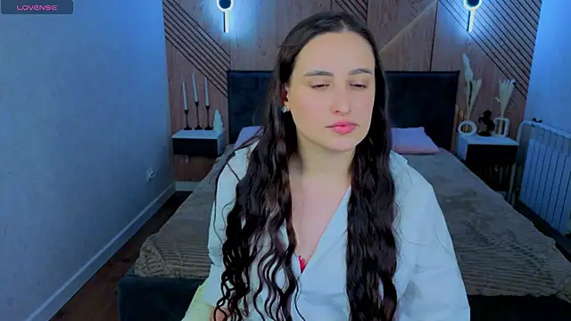 Elizabet Colllins online show from 05-30-26, 08:55