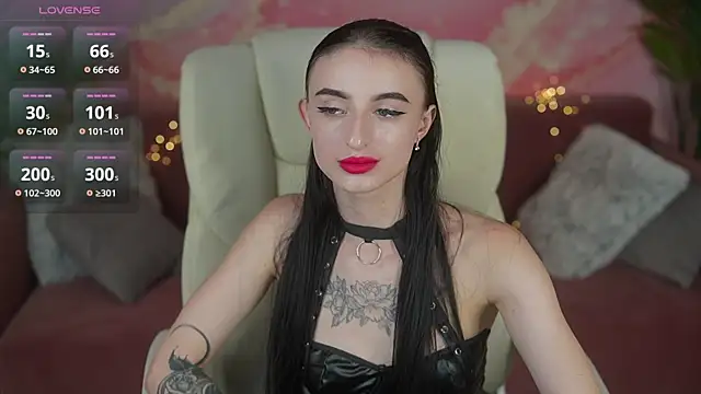 EmilyyMoon online show from 07-28-26, 01:32