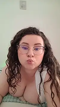 Snapshot of Elissa_Floyd__ chatting on 08-02-26, 02:37 Elissa Floyd online show from 08-02-26, 02:37