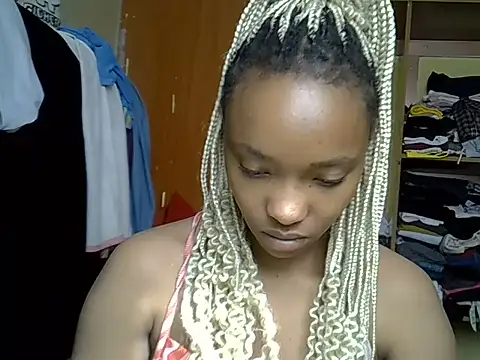 pretty jazminee1 online show from 05-27-26, 06:32