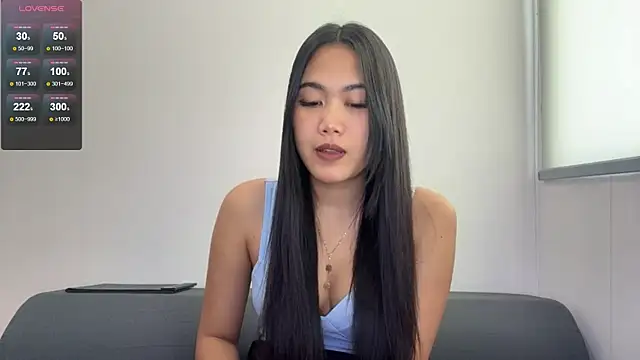CozyMia online show from 05-20-26, 04:51