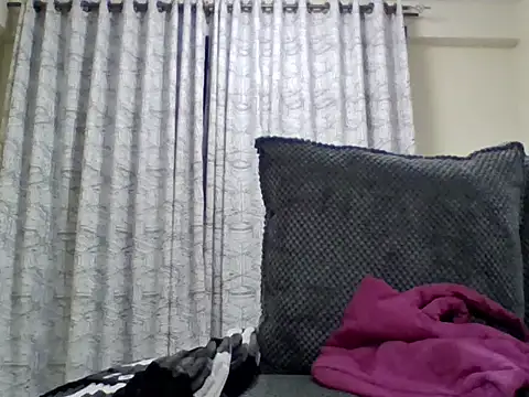 camila lorah online show from 05-26-26, 10:17