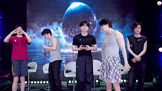 XT-YYDS-001 online show from 06-08-26, 11:10
