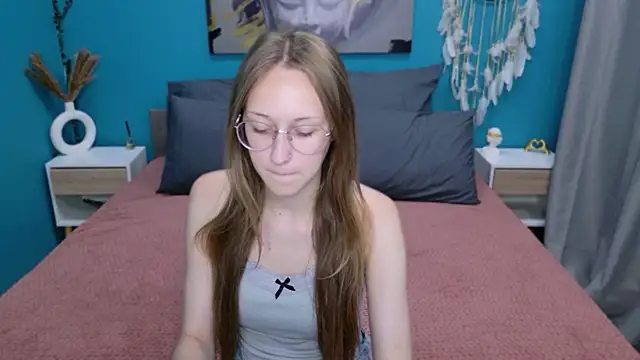 Calista Everleig online show from 07-06-26, 10:45