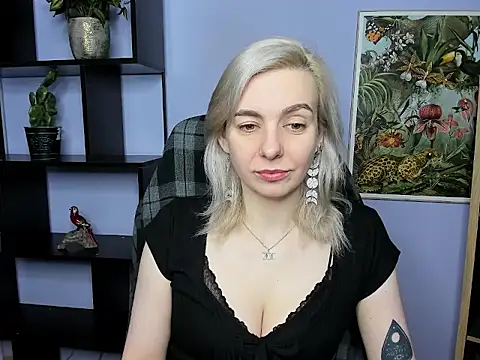 velvetanne online show from 05-25-26, 06:19