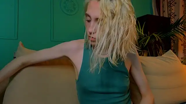 Elen  Moore online show from 07-13-26, 05:43