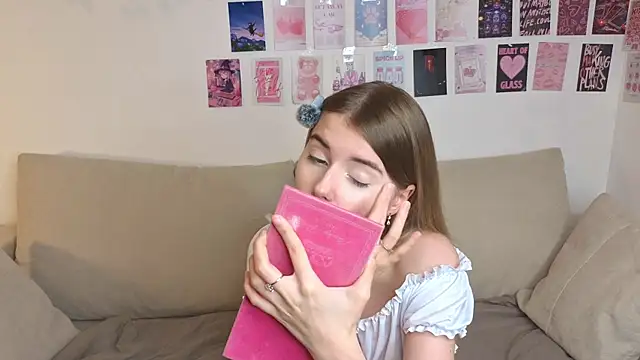 Honey Lia online show from 07-25-26, 12:20