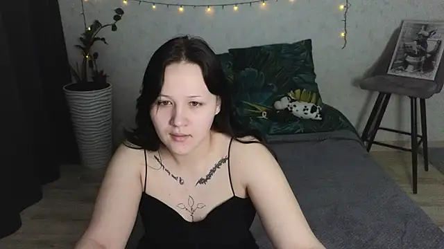 Tori cute online show from 05-28-26, 12:19