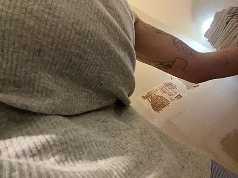 brazybooty92 online show from 07-28-26, 10:20