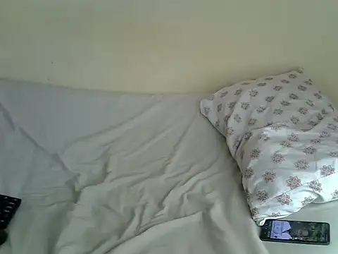 wifey aj online show from 05-22-26, 09:42