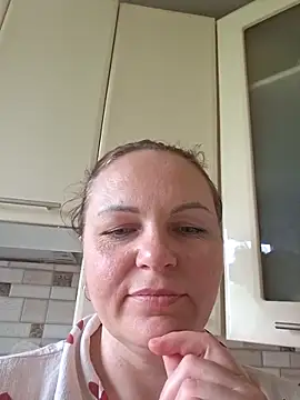 Snapshot of Meri_a chatting on 05-21-26, 08:21 Meri a online show from 05-21-26, 08:21
