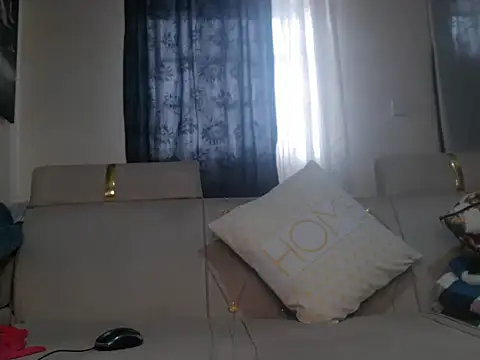sexyleah25 online show from 07-18-26, 11:25