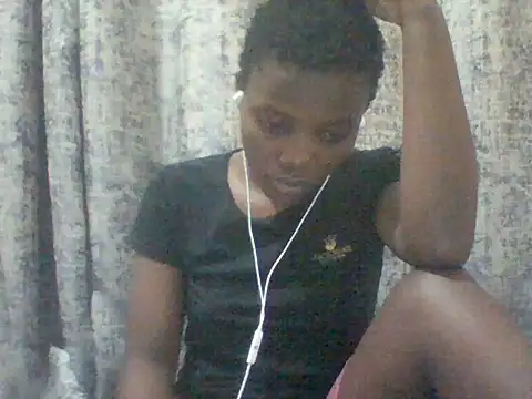 Snapshot of tina_2030 chatting on 06-06-26, 04:39 tina 2030 online show from 06-06-26, 04:39
