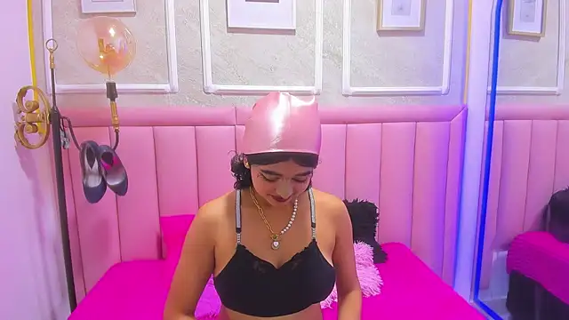velvet girll online show from 07-06-26, 01:41