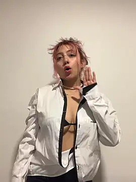 Emma Cut online show from 05-28-26, 11:13