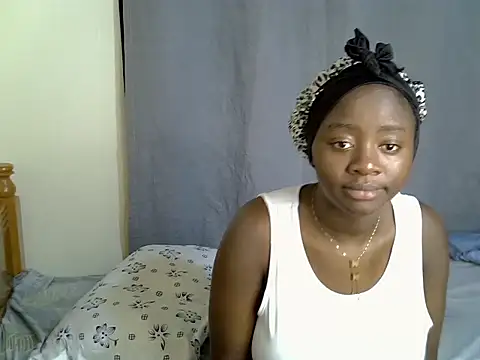 Snapshot of SexxyRoxy chatting on 05-29-26, 09:13 SexxyRoxy online show from 05-29-26, 09:13