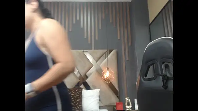 MartinaaFit online show from 05-26-26, 12:12