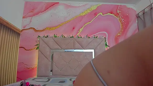 Candy  Moon  online show from 06-11-26, 03:04