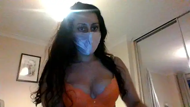 Snapshot of leila_salem chatting on 06-11-26, 08:07 leila salem online show from 06-11-26, 08:07