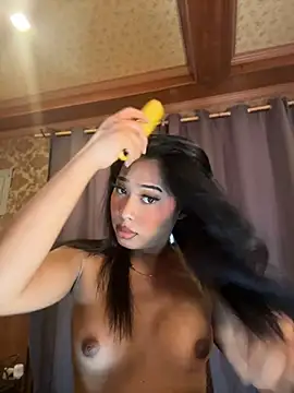 hugecock tamira online show from 07-25-26, 02:53