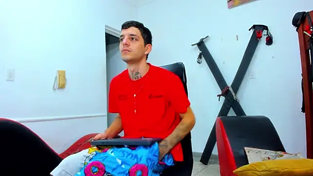 boy max latin online show from 05-22-26, 01:57