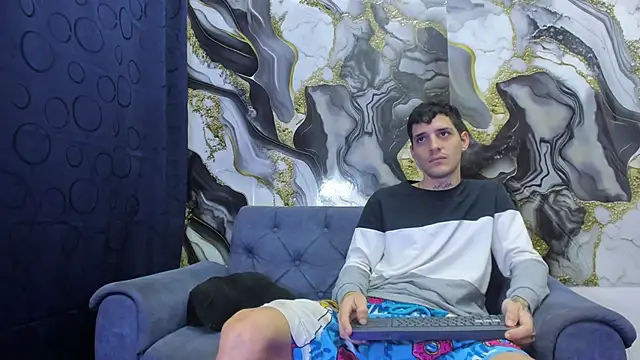 boy max latin online show from 05-28-26, 07:22