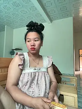 Snapshot of Suki-love chatting on 05-22-26, 03:57 Suki-love online show from 05-22-26, 03:57