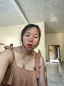 Snapshot of Suki-love chatting on 05-27-26, 01:46 Suki-love online show from 05-27-26, 01:46