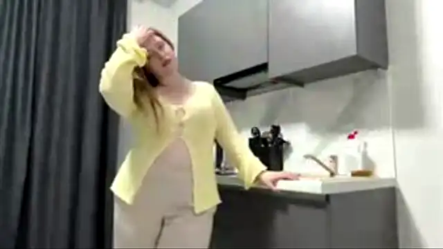 Snapshot of cottonboo chatting on 05-29-26, 06:39 cottonboo online show from 05-29-26, 06:39