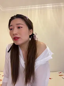 qiuqiu 018 online show from 05-24-26, 11:43