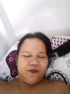 Snapshot of missLiLy07 chatting on 05-30-26, 01:14 missLiLy07 online show from 05-30-26, 01:14