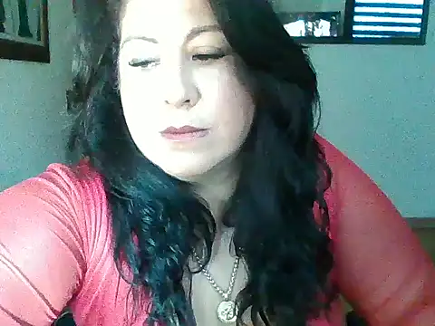 CurvyFireLatina online show from 05-27-26, 01:52