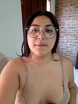Snapshot of morena95_ chatting on 06-06-26, 08:24 morena95 online show from 06-06-26, 08:24