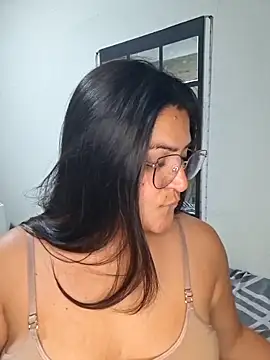 Snapshot of morena95_ chatting on 06-07-26, 08:01 morena95 online show from 06-07-26, 08:01