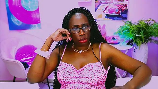 naomicampbi online show from 05-24-26, 10:09